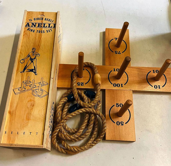 Jeu du lancer d'anneaux